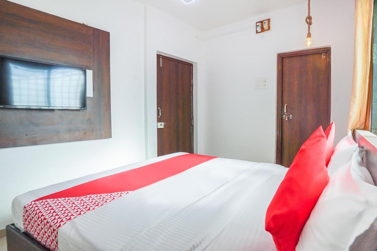 Oyo Flagship 70264 Hotel Vrindavan Mangvadi Kültér fotó