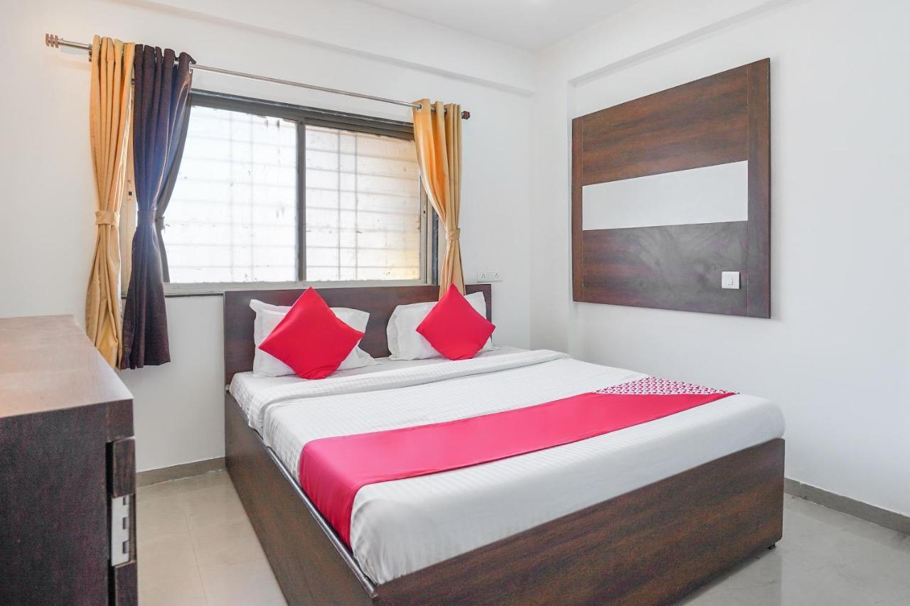 Oyo Flagship 70264 Hotel Vrindavan Mangvadi Kültér fotó