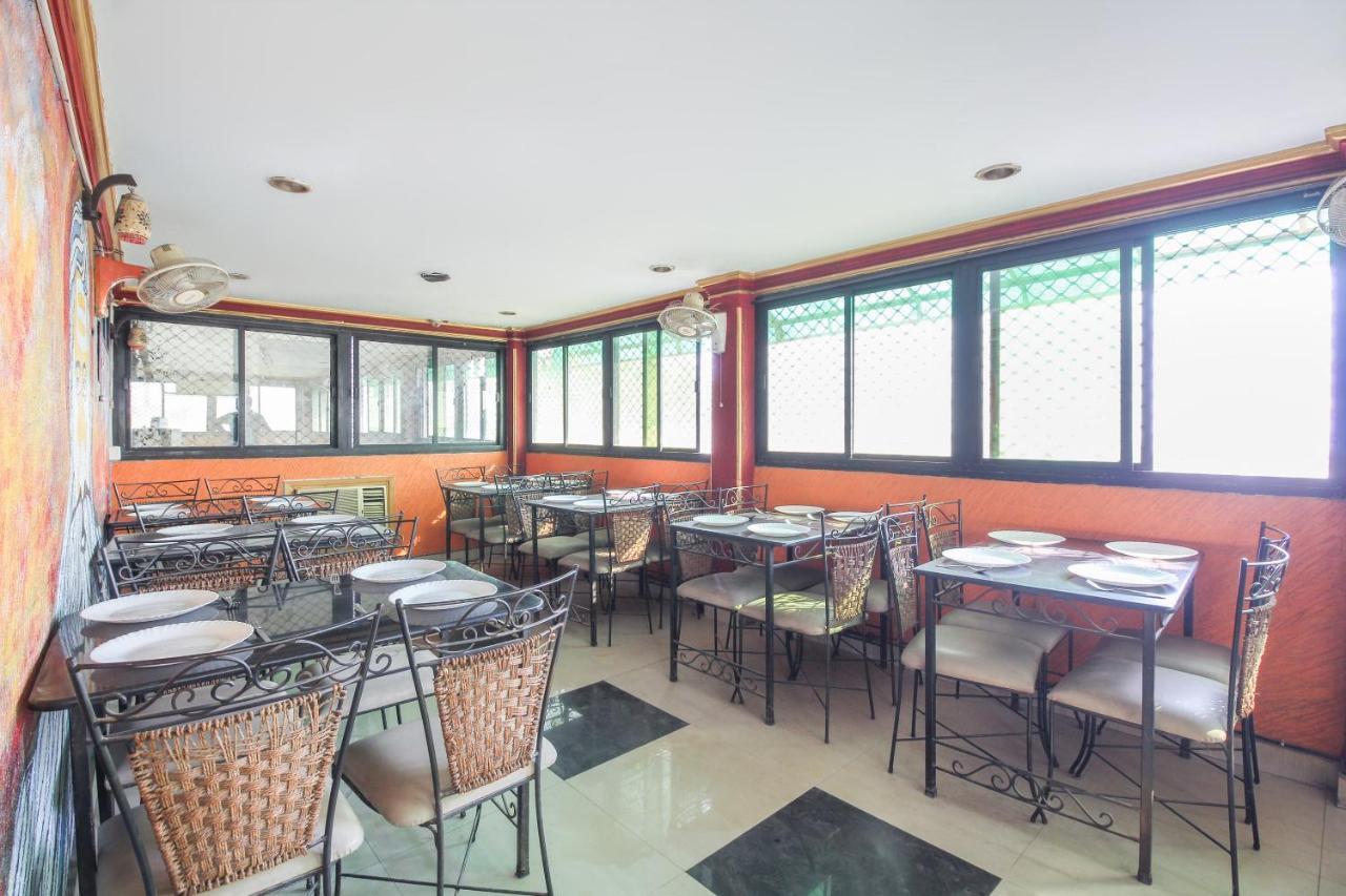 Oyo Flagship 70264 Hotel Vrindavan Mangvadi Kültér fotó