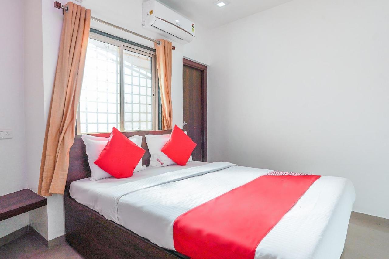 Oyo Flagship 70264 Hotel Vrindavan Mangvadi Kültér fotó