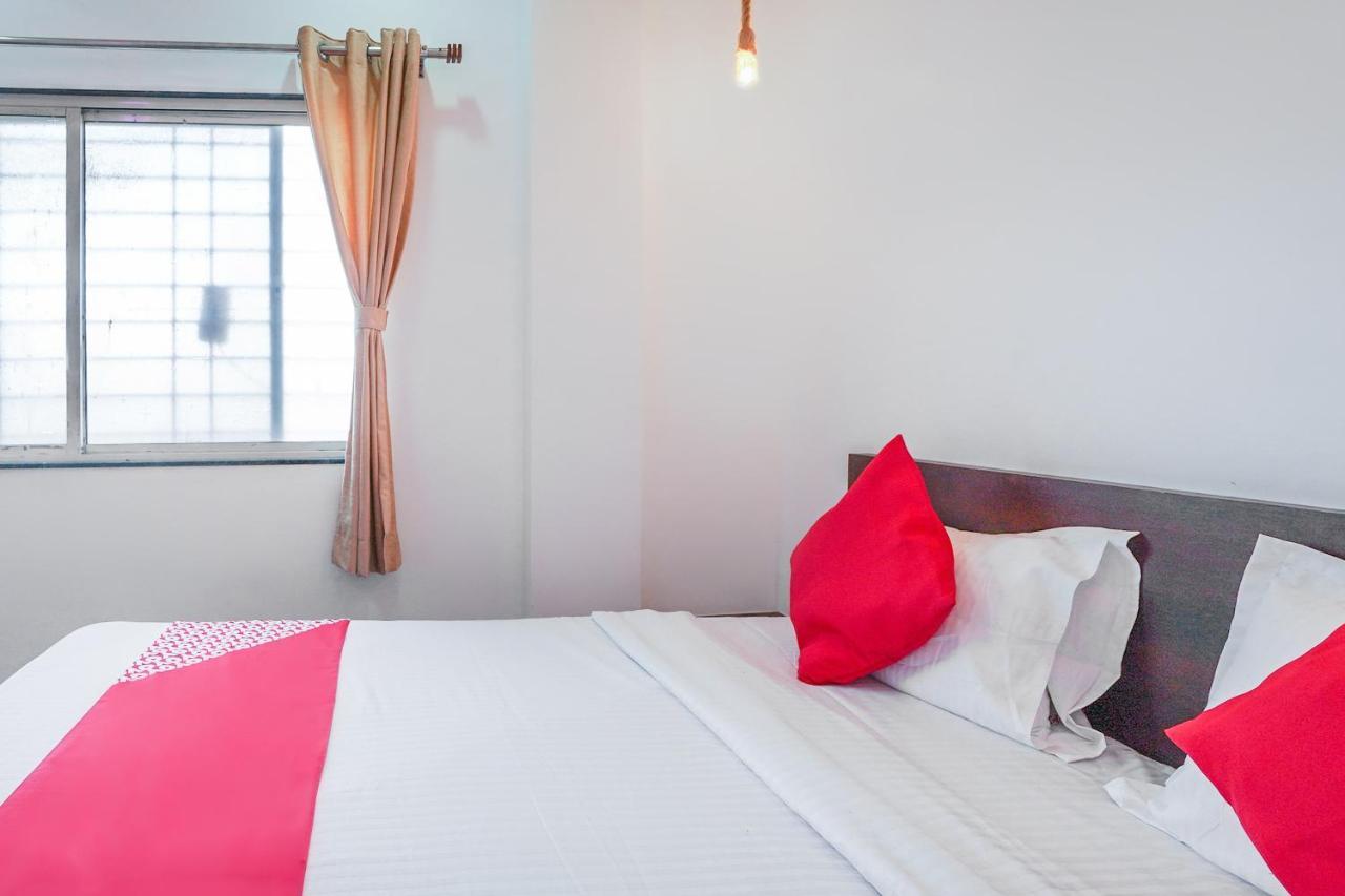 Oyo Flagship 70264 Hotel Vrindavan Mangvadi Kültér fotó