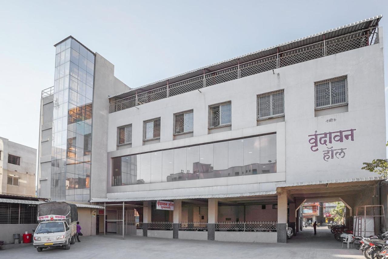 Oyo Flagship 70264 Hotel Vrindavan Mangvadi Kültér fotó